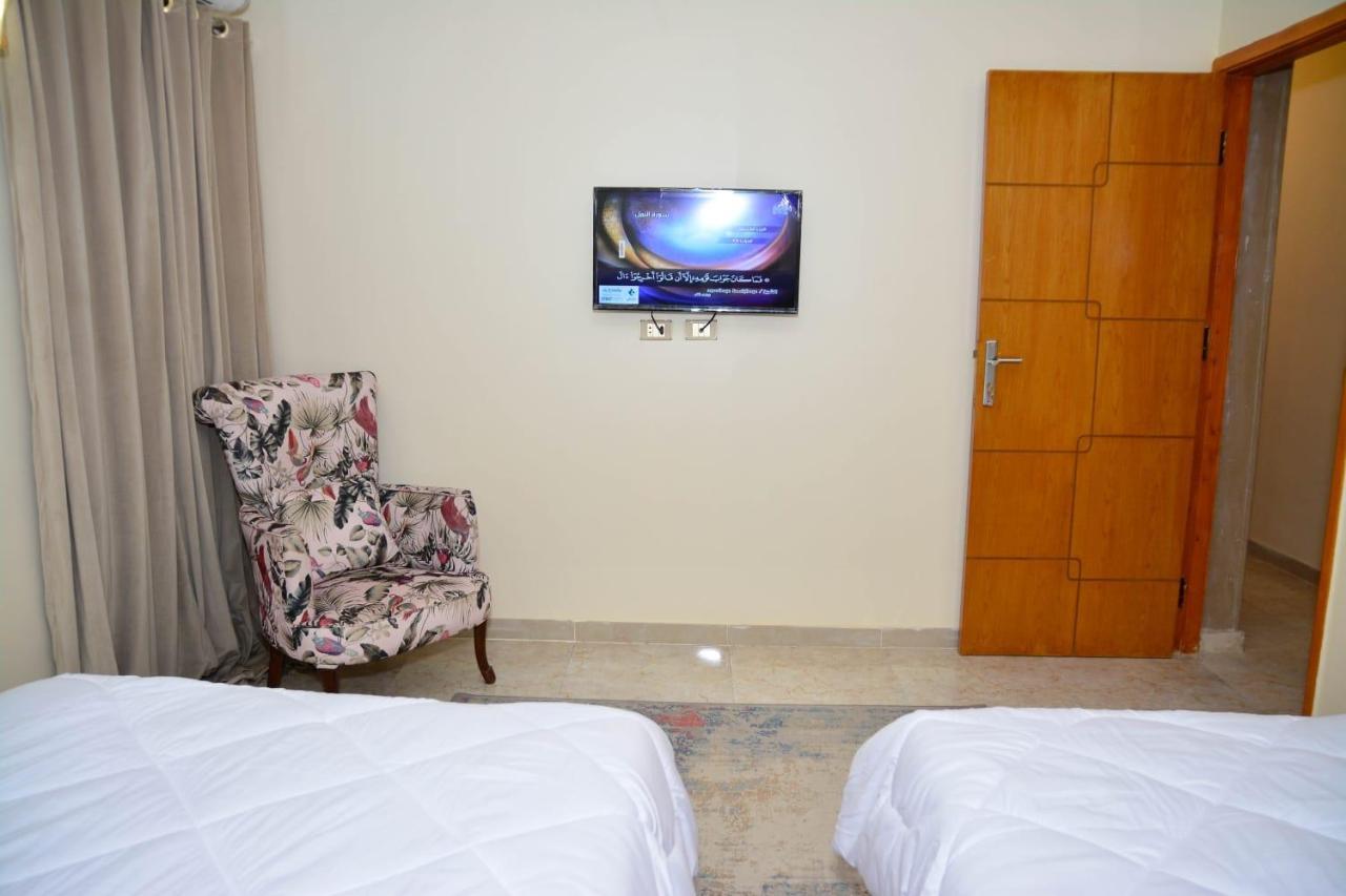 Pyramid View Gh Hotel Kafrat al Jabal Exterior photo