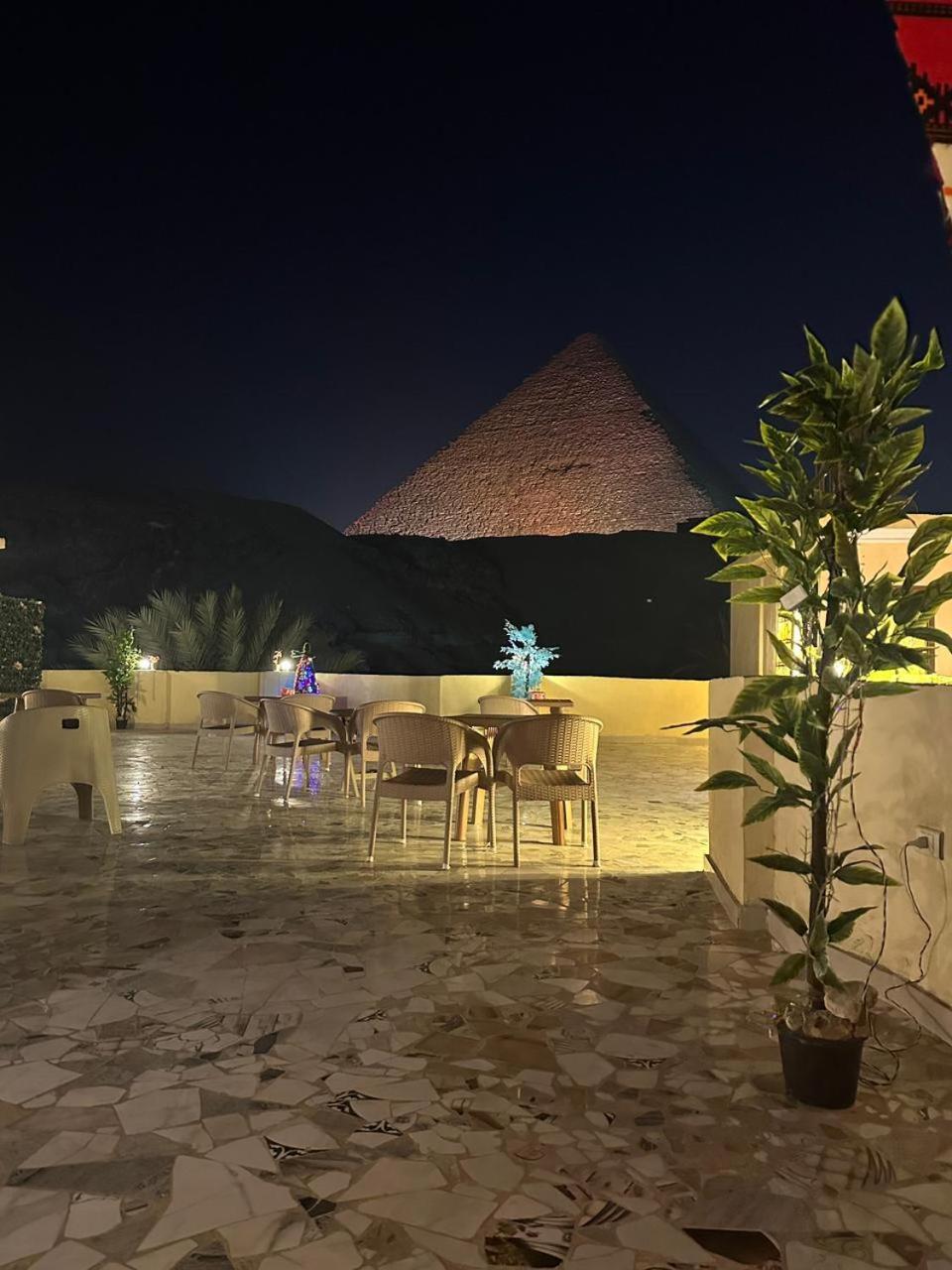 Pyramid View Gh Hotel Kafrat al Jabal Exterior photo