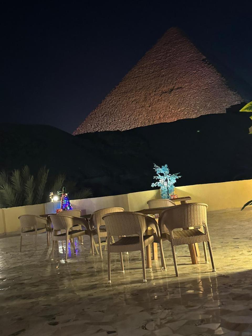 Pyramid View Gh Hotel Kafrat al Jabal Exterior photo